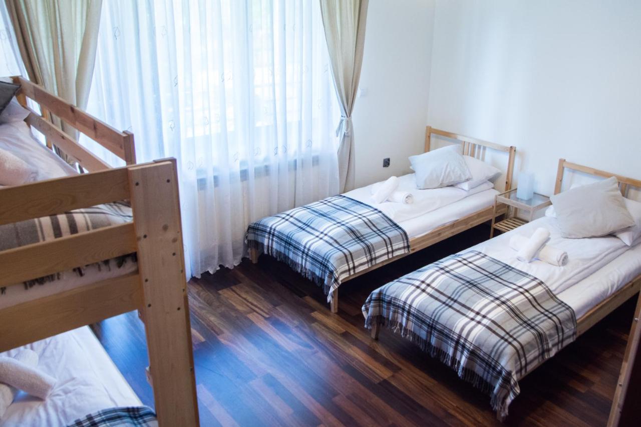 Harmony Hostel Затор Экстерьер фото