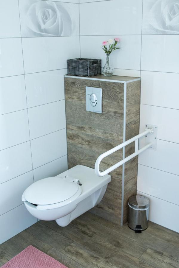 Harmony Hostel Затор Экстерьер фото